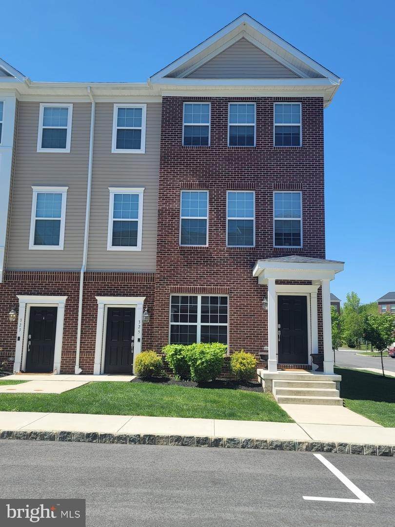 Single Family Homes för Försäljning vid florens, New Jersey 08518 Förenta staterna