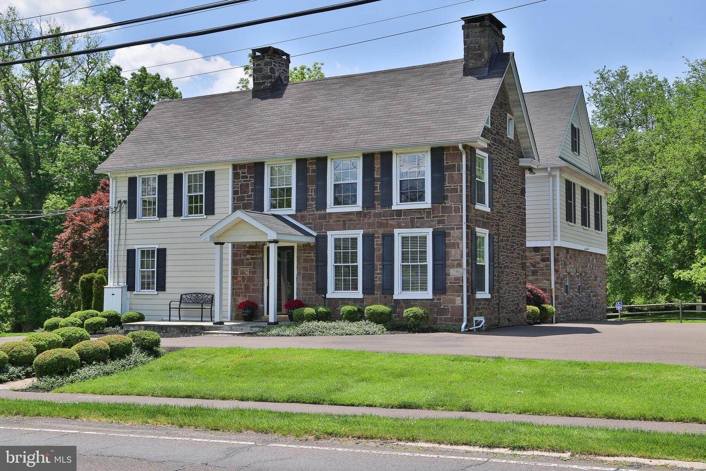 Single Family Homes للـ Sale في Newtown, Pennsylvania 18940 United States