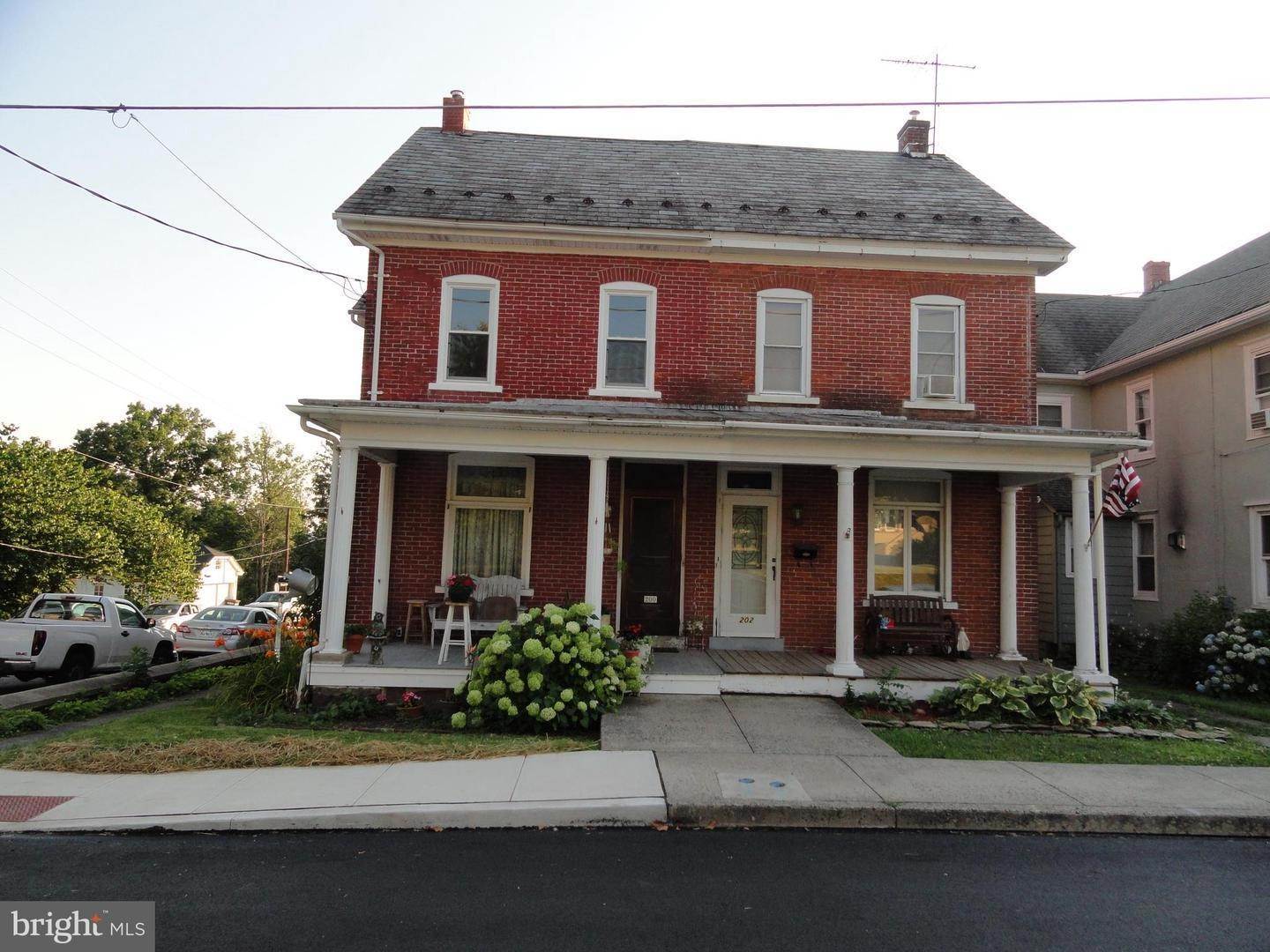 Single Family Homes для того Продажа на East Greenville, Пенсильвания 18041 Соединенные Штаты