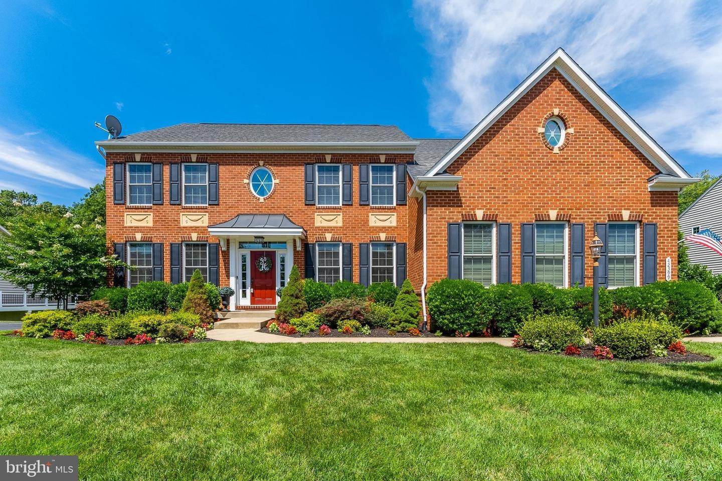 Single Family Homes pour l Vente à Chantilly, Virginia 20152 États-Unis