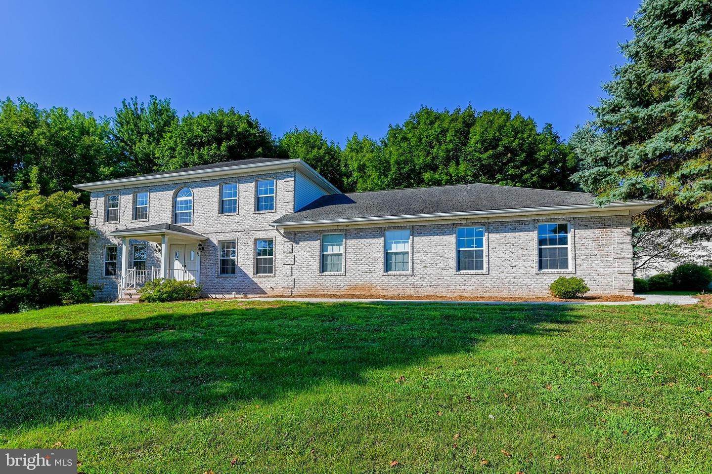 Single Family Homes للـ Sale في Dillsburg, Pennsylvania 17019 United States