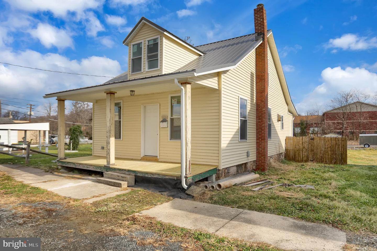 Single Family Homes для того Продажа на Newport, Пенсильвания 17074 Соединенные Штаты