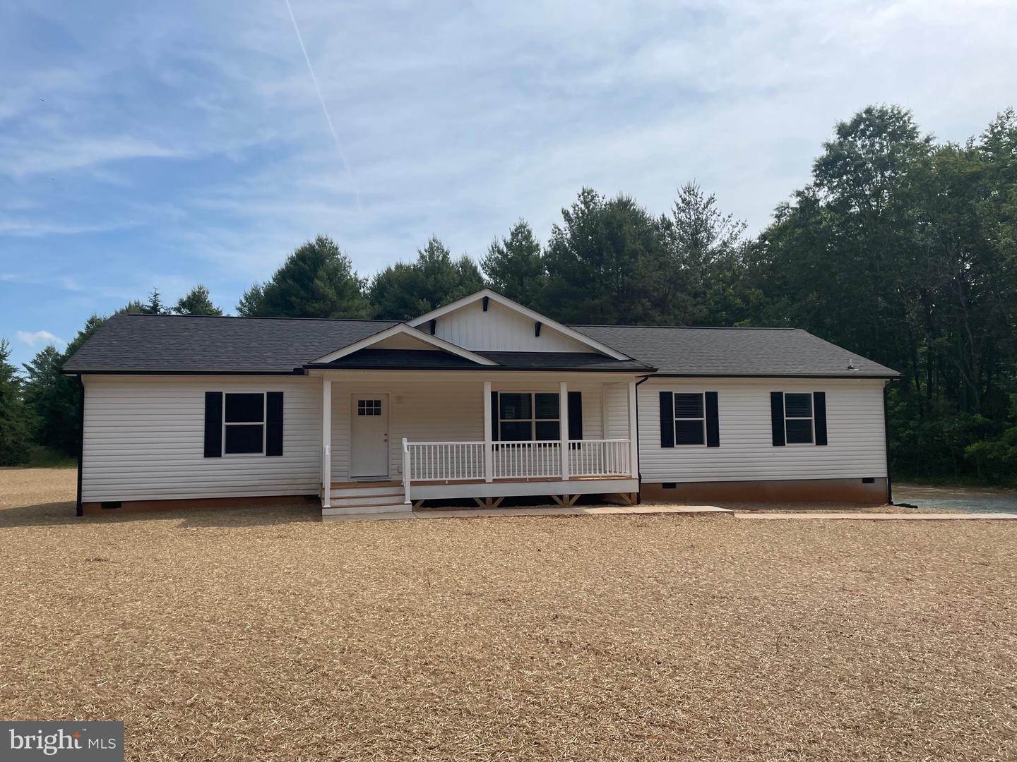 Single Family Homes для того Продажа на Scottsville, Виргиния 24590 Соединенные Штаты