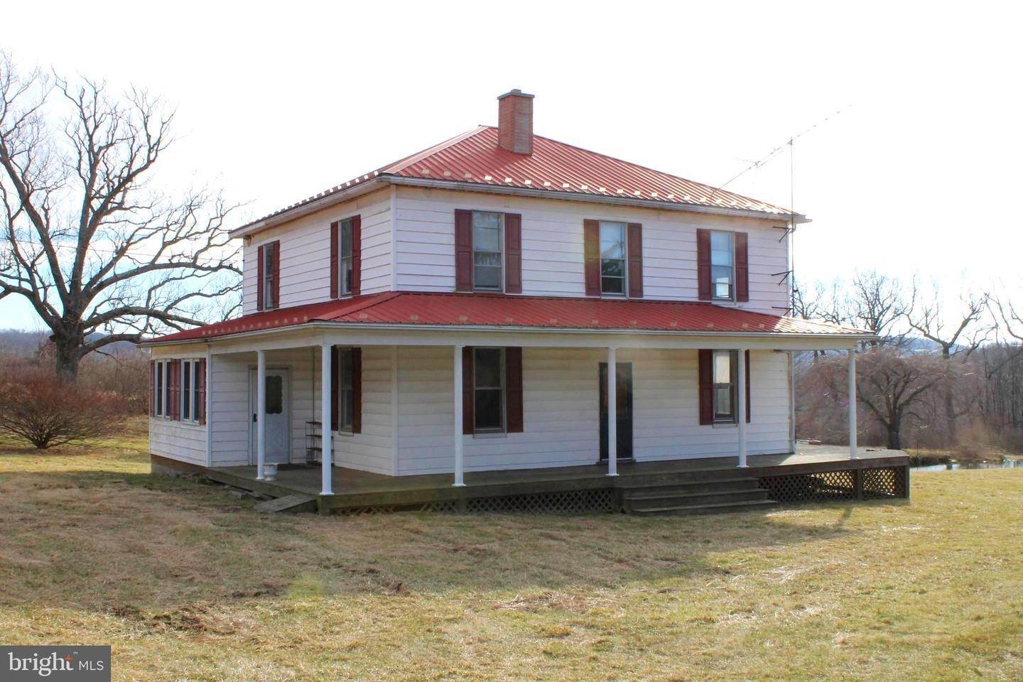 Single Family Homes voor Verkoop op Elk Garden, West Virginia 26717 Verenigde Staten