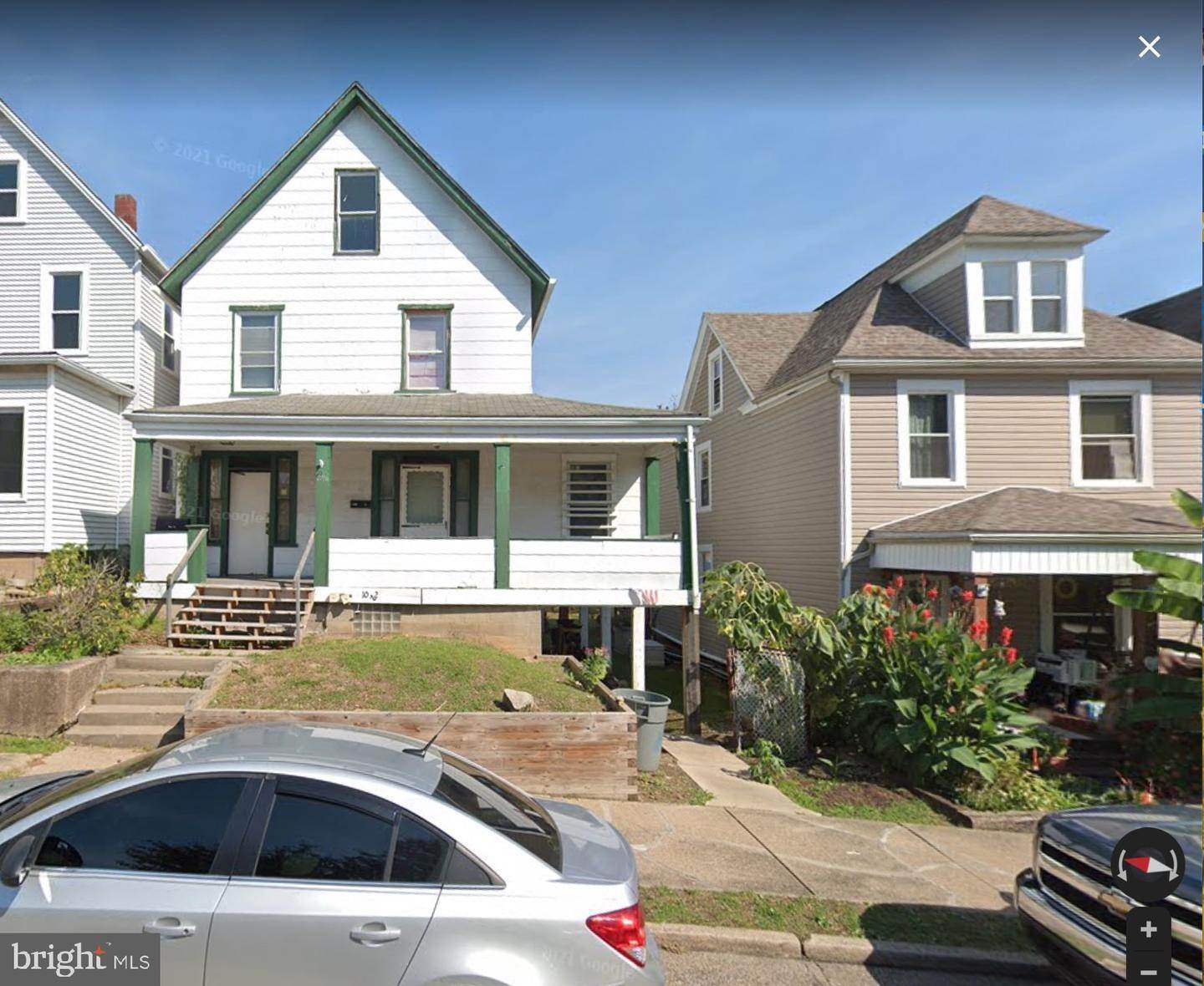 Single Family Homes для того Продажа на New Kensington, Пенсильвания 15068 Соединенные Штаты