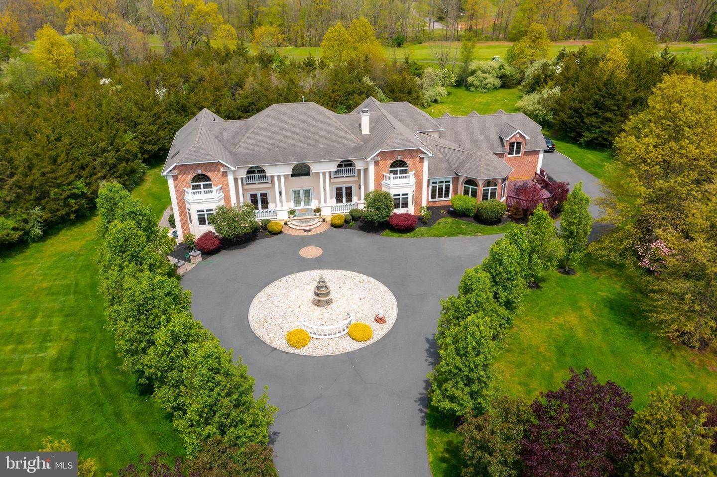 Single Family Homes для того Продажа на Princeton, Нью-Джерси 08540 Соединенные Штаты