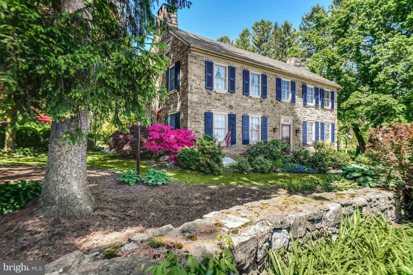 Single Family Homes för Försäljning vid Emmaus, Pennsylvania 18049 Förenta staterna