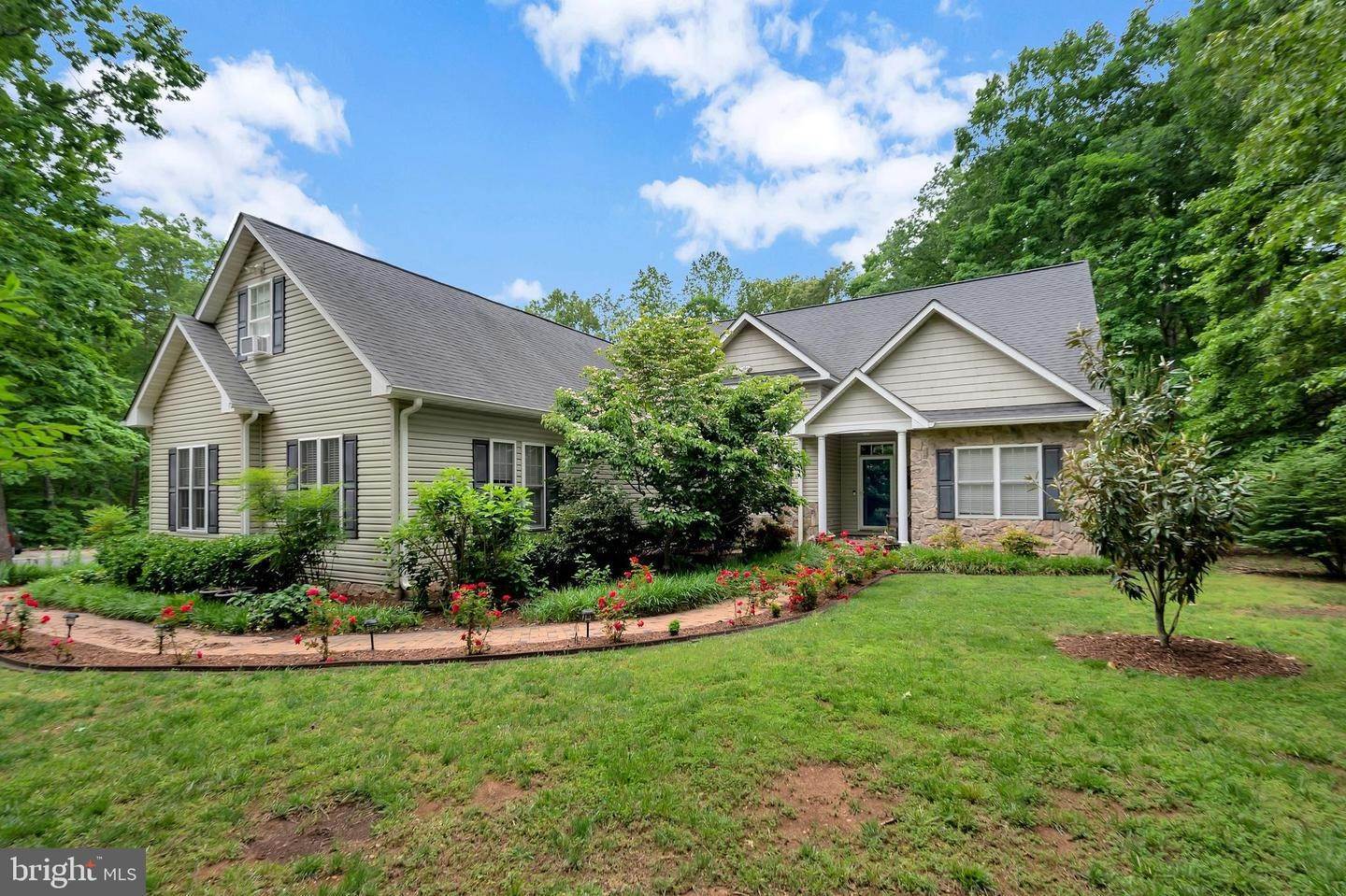 2. Single Family Homes für Verkauf beim Rhoadesville, Virginia 22542 Vereinigte Staaten