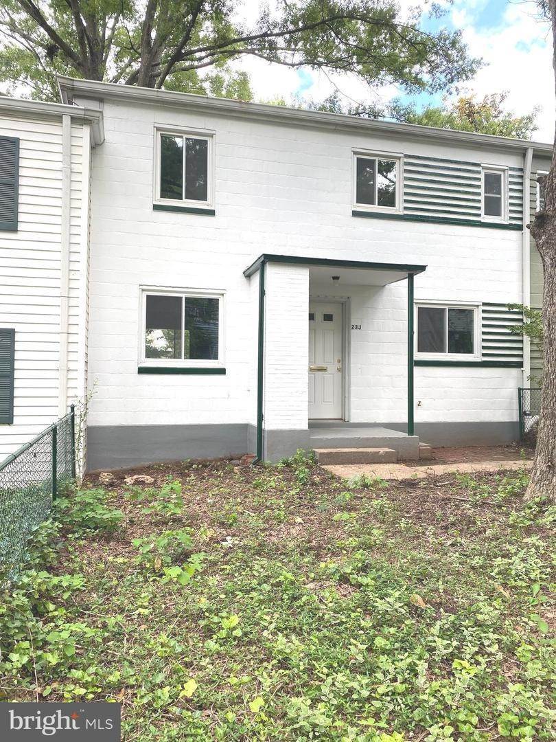 Single Family Homes für Verkauf beim Greenbelt, Maryland 20770 Vereinigte Staaten