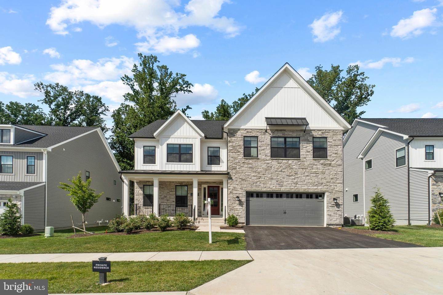 Single Family Homes 為 出售 在 North Potomac, 馬里蘭州 20878 美國