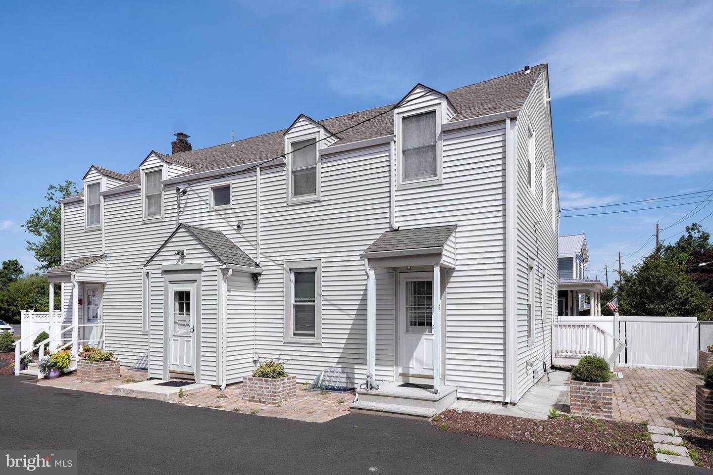 Single Family Homes för Försäljning vid Kingston, New Jersey 08528 Förenta staterna