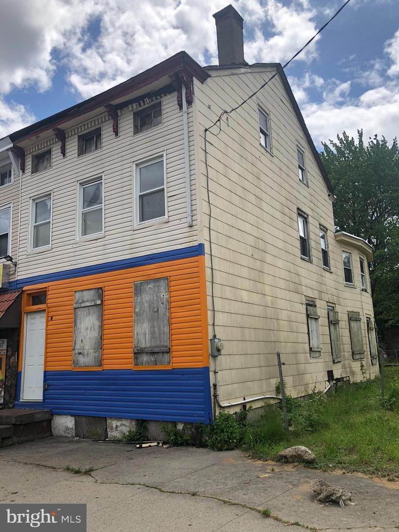 Single Family Homes для того Продажа на Trenton, Нью-Джерси 08618 Соединенные Штаты