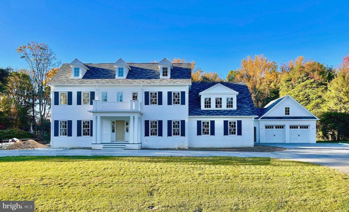 Single Family Homes för Försäljning vid Bethesda, Maryland 20817 Förenta staterna