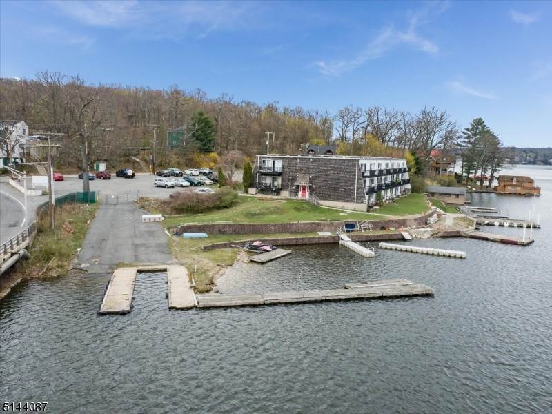 8. Commercial for Sale at Hopatcong, New Jersey 07843 United States