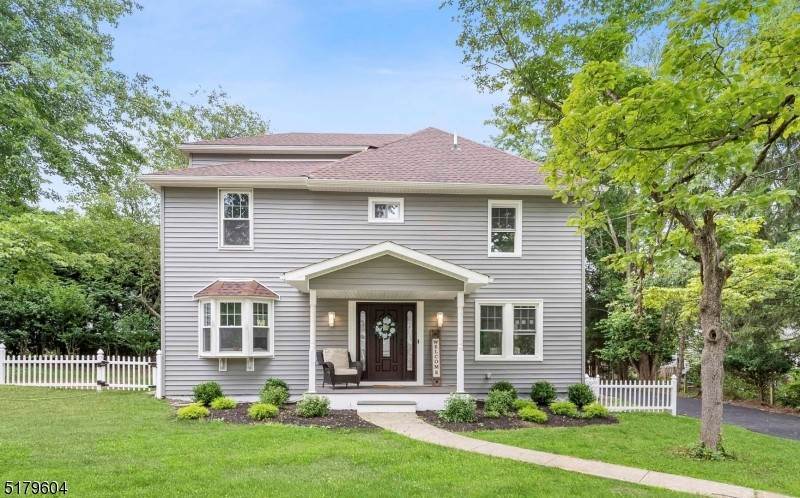 Single Family Homes 为 销售 在 帕克里奇, 新泽西州 07656 美国