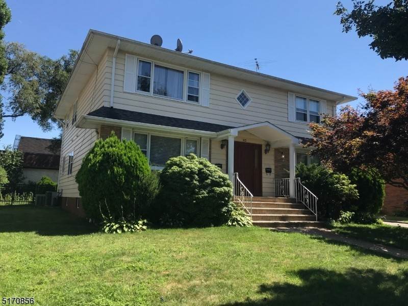 Multi-Family Homes pour l Vente à Clifton, New Jersey 07013 États-Unis