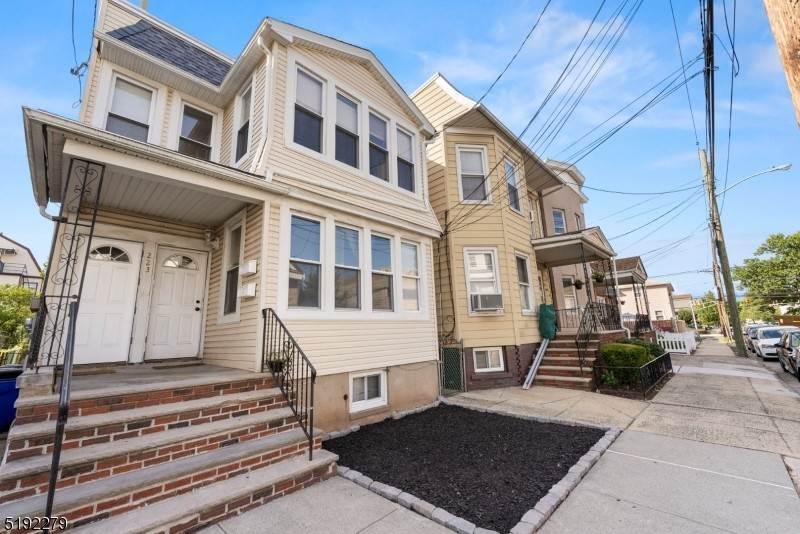 Multi-Family Homes için Satış at Kearny, New Jersey 07032 Amerika Birleşik Devletleri