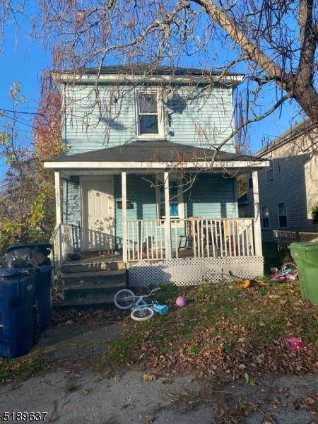 Single Family Homes للـ Sale في Neptune, New Jersey 07753 United States