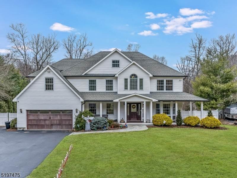 Single Family Homes für Verkauf beim Jefferson Township, New Jersey 07438 Vereinigte Staaten
