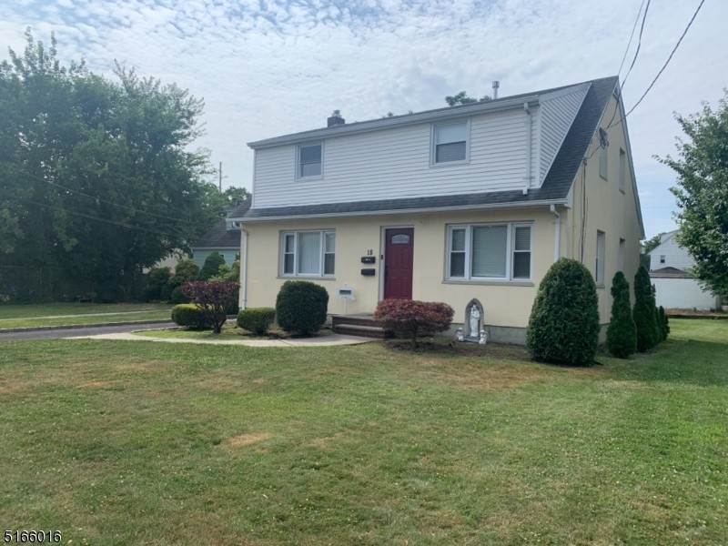 Single Family Homes à Cranford, New Jersey 07016 États-Unis