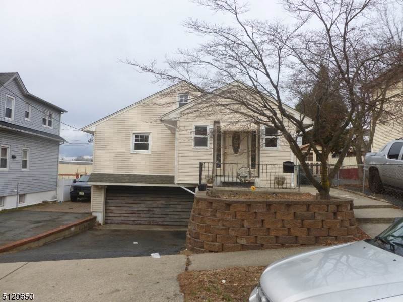 Single Family Homes em Clifton, Nova Jersey 07011 Estados Unidos