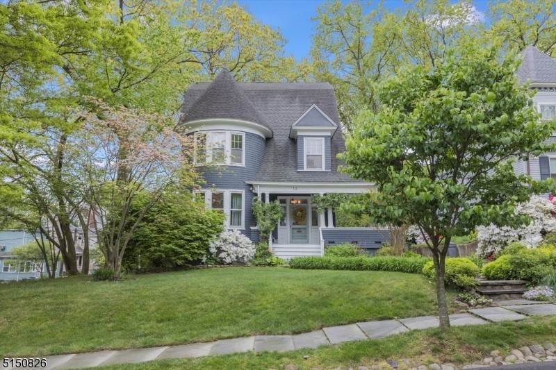 Single Family Homes für Verkauf beim Glen Ridge, New Jersey 07028 Vereinigte Staaten