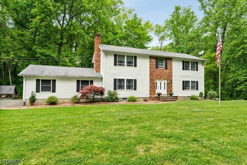 Single Family Homes 为 销售 在 Fredon, 新泽西州 07860 美国