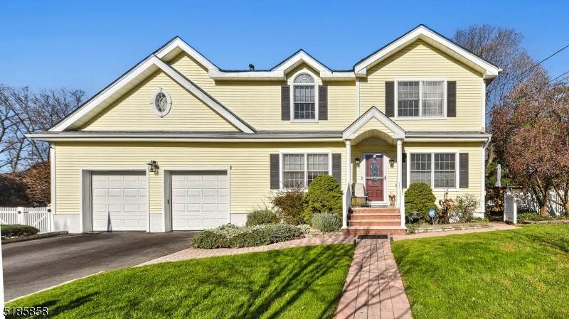 Single Family Homes per Vendita alle ore New Milford, New Jersey 07646 Stati Uniti