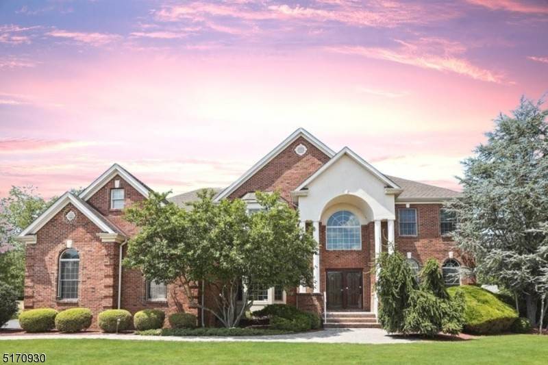 Single Family Homes для того Продажа на Montgomery, Нью-Джерси 08558 Соединенные Штаты