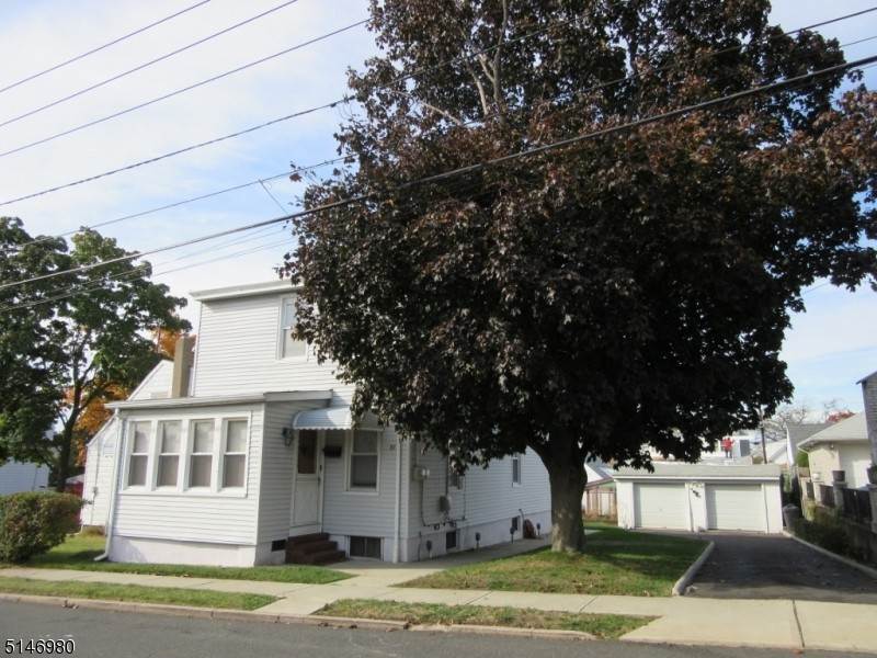 Single Family Homes lúc Elmwood Park, New Jersey 07407 Hoa Kỳ
