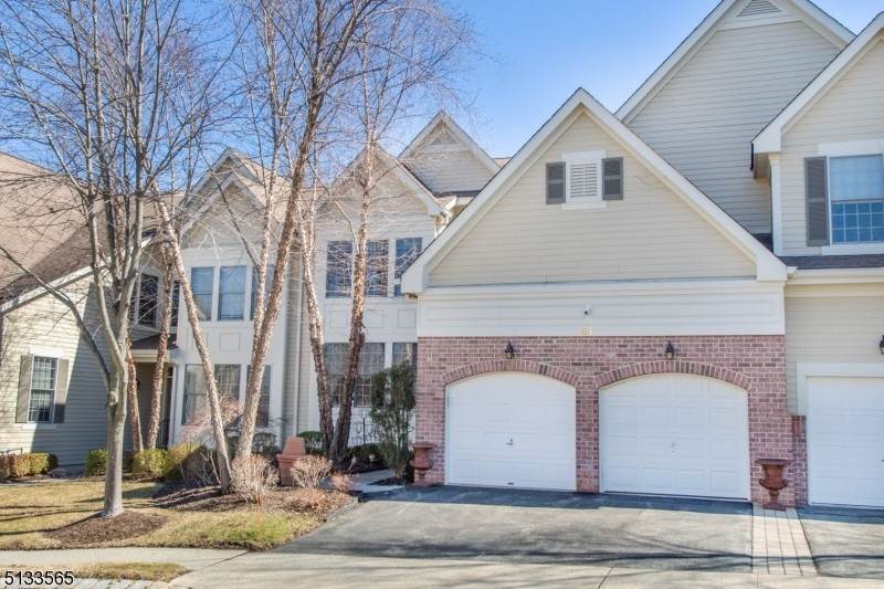 Single Family Homes для того Продажа на Fairfield, Нью-Джерси 07004 Соединенные Штаты