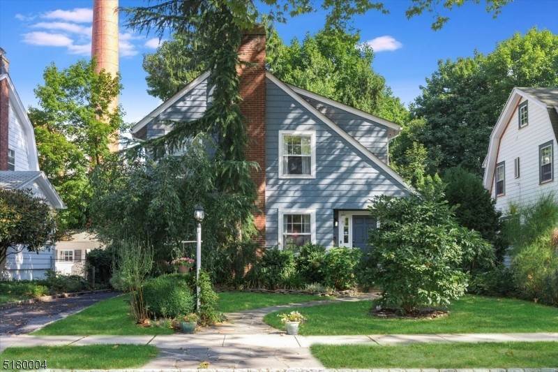 Single Family Homes для того Продажа на Glen Ridge, Нью-Джерси 07028 Соединенные Штаты
