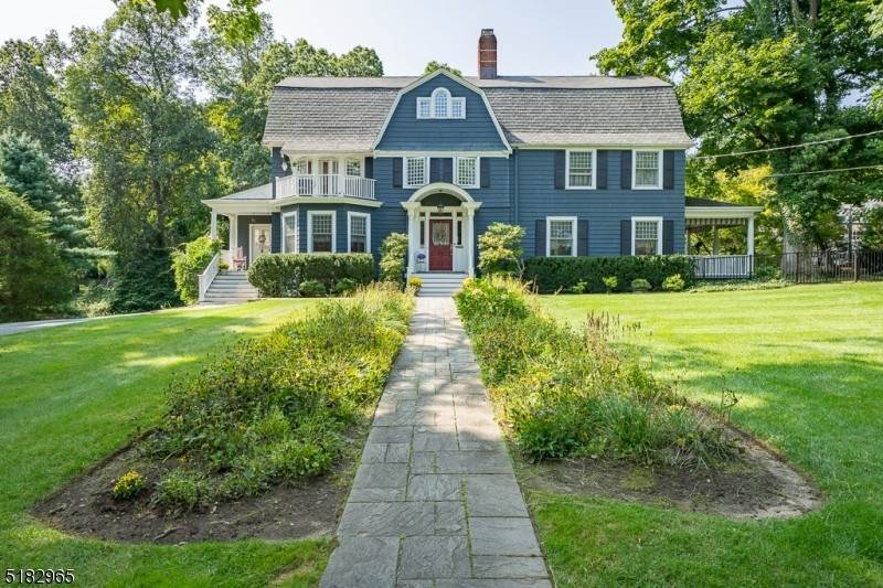 Single Family Homes для того Продажа на Madison, Нью-Джерси 07940 Соединенные Штаты