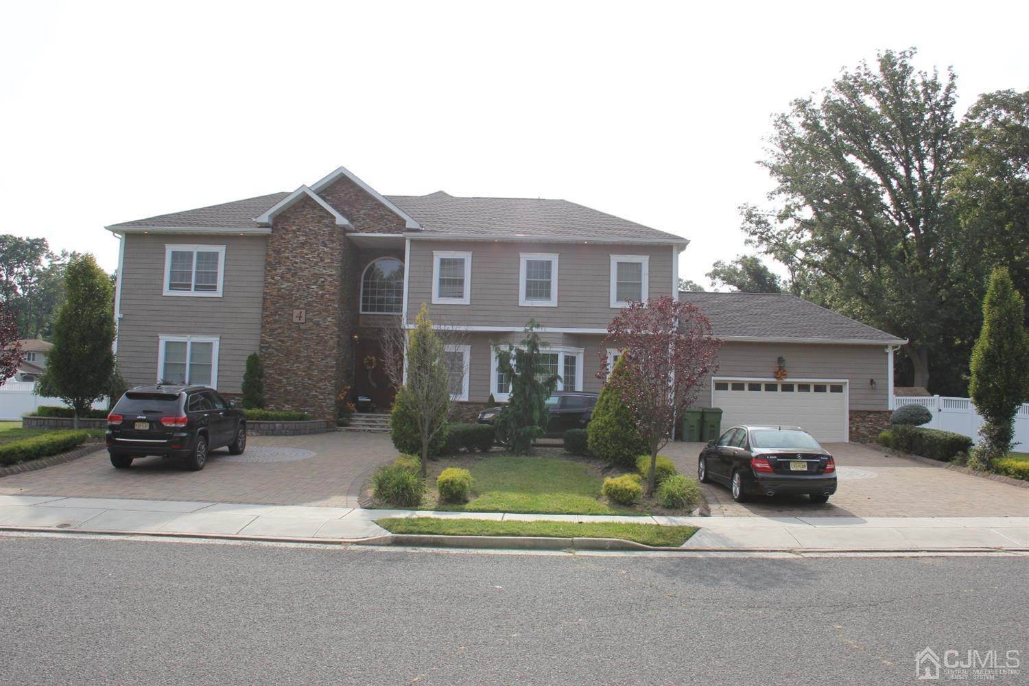 Single Family Homes för Försäljning vid Sayreville, New Jersey 08859 Förenta staterna