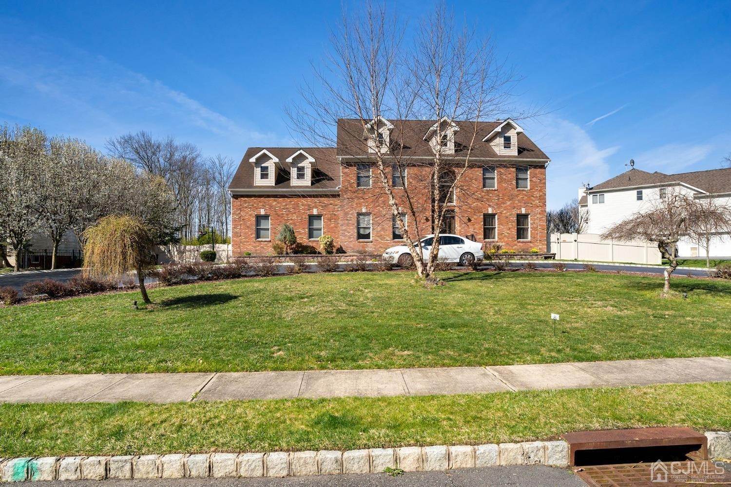 Single Family Homes для того Продажа на Old Bridge, Нью-Джерси 08857 Соединенные Штаты