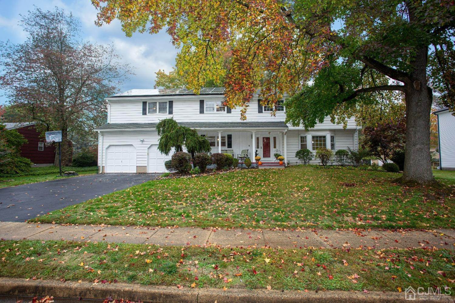 Single Family Homes för Försäljning vid North Brunswick, New Jersey 08902 Förenta staterna