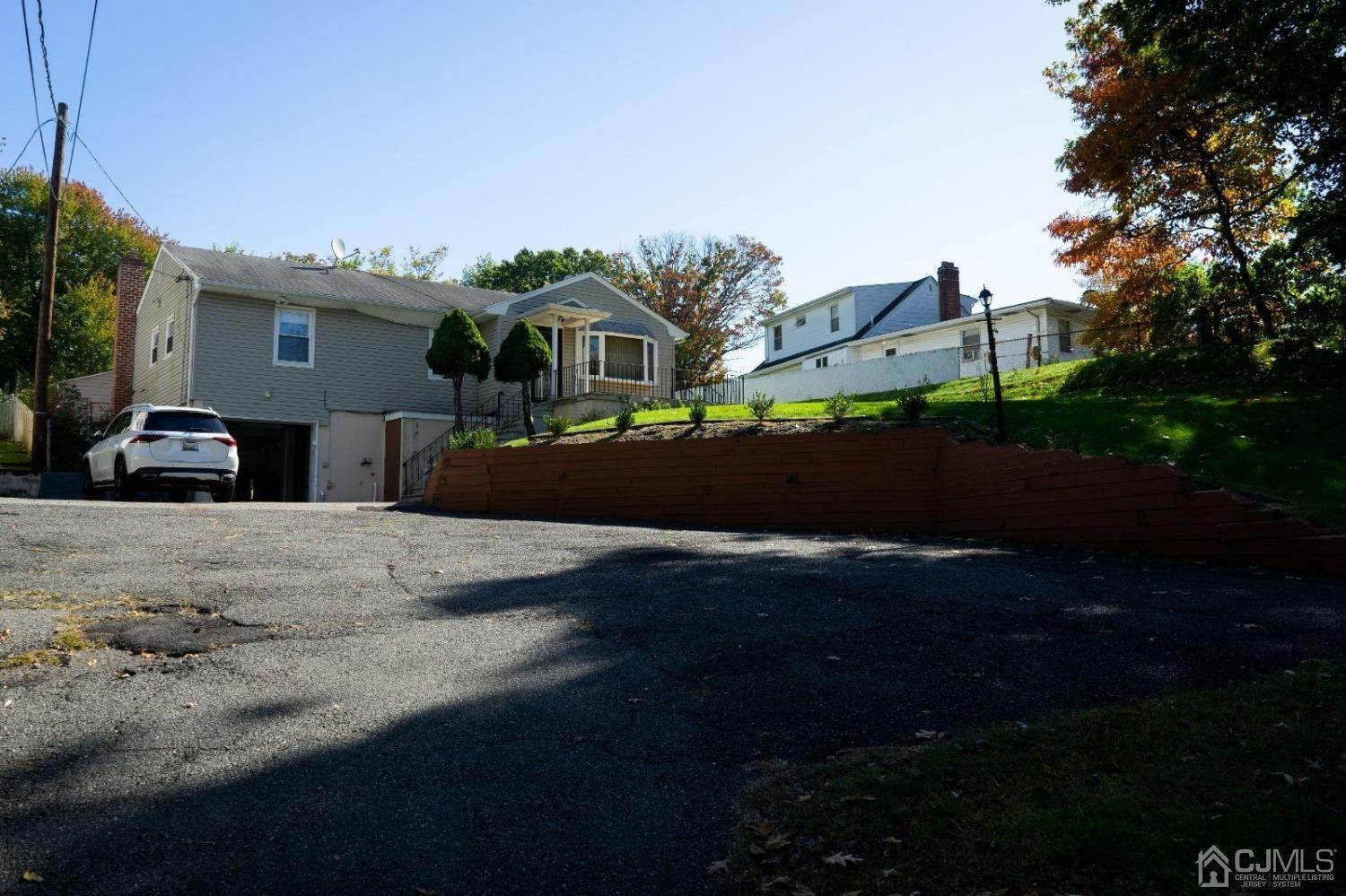 Single Family Homes för Försäljning vid Iselin, New Jersey 08830 Förenta staterna