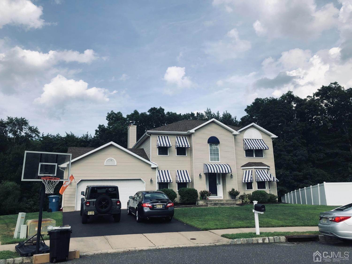 Single Family Homes pour l Vente à Howell, New Jersey 07731 États-Unis