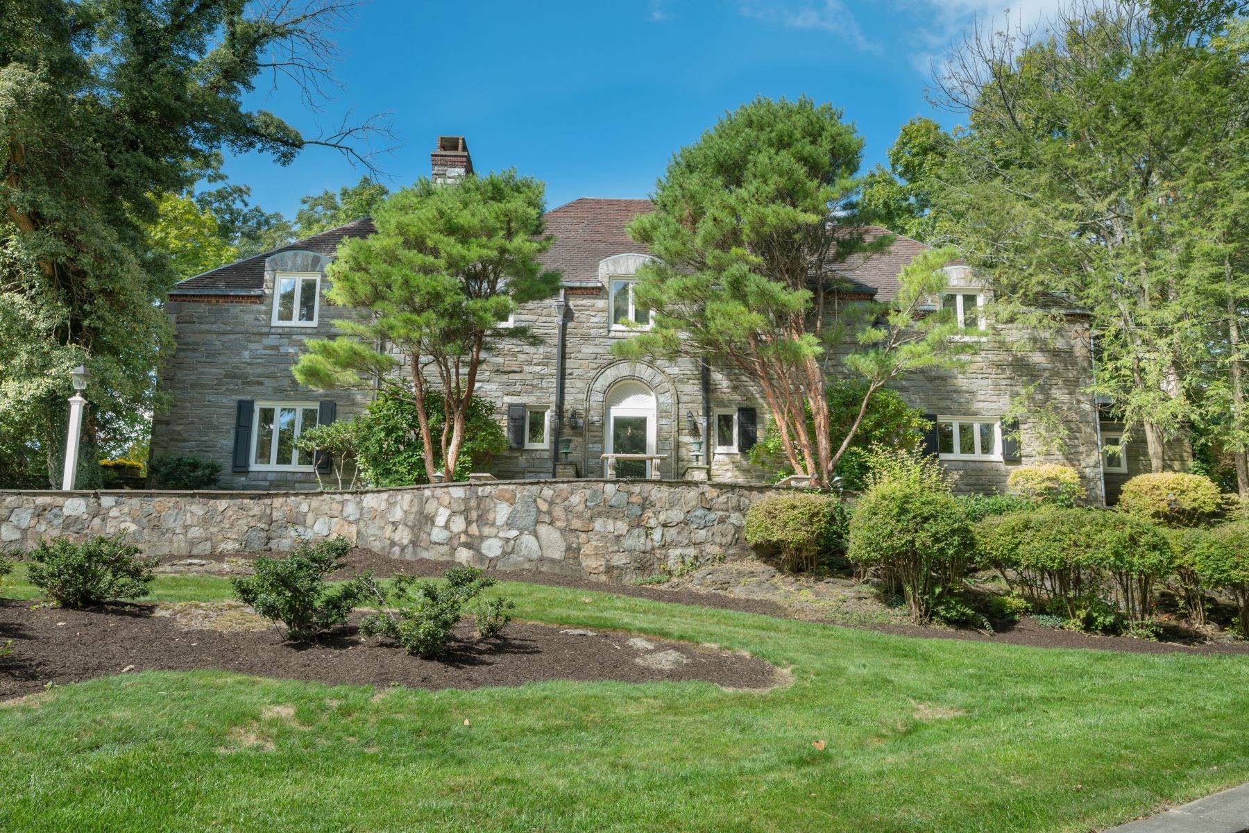 Single Family Homes للـ Sale في Gilded Age Stone Estate 210 E Mountain Road, Sparta, New Jersey 07871 United States