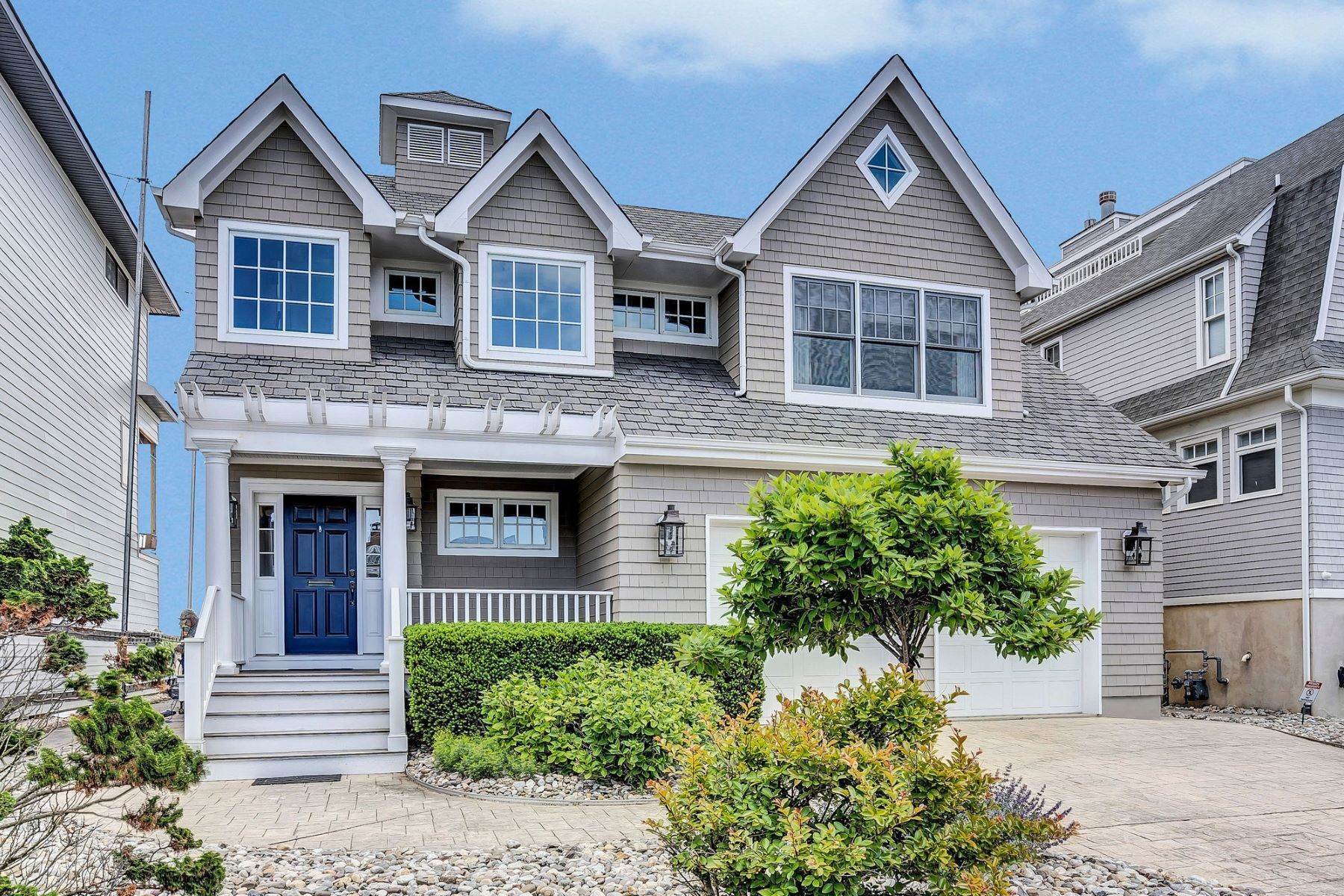 Single Family Homes om Full Summer Rental 720 Morven Terrace, Sea Girt, New Jersey 08750 Verenigde Staten