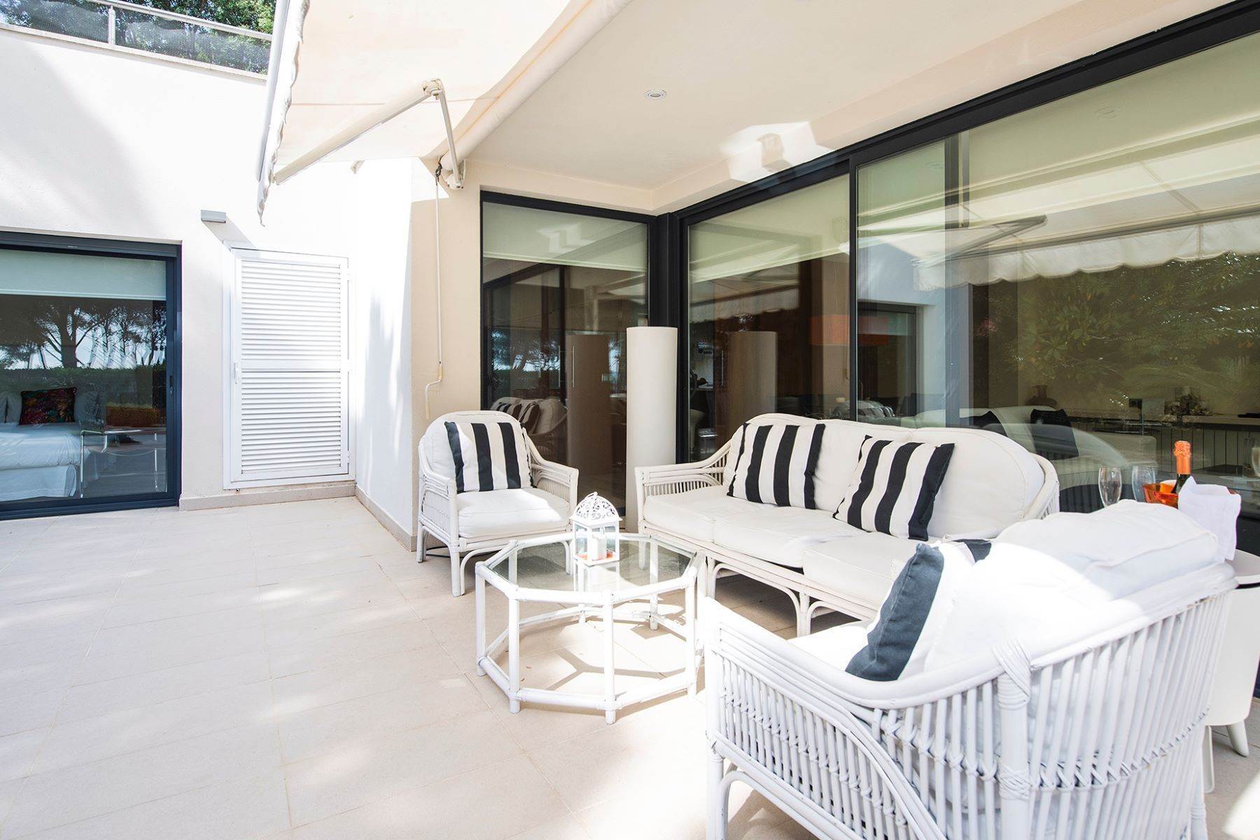 17. Single Family Homes for Sale at Stunning modern style house in Torre Valentina Calonge, Costa Brava 17251 Spain