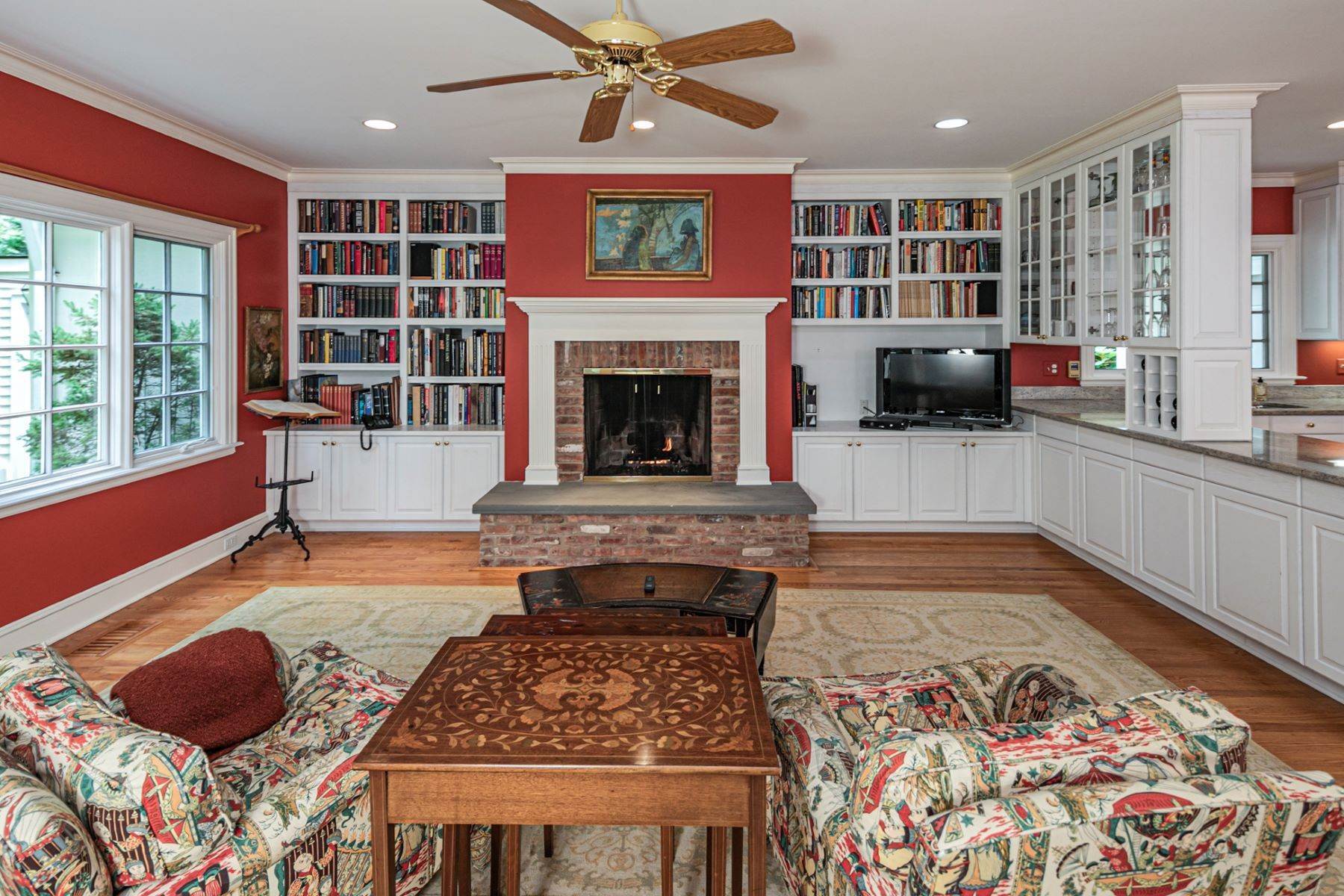 17. Single Family Homes for Sale at The Quintessential Battle Road Residence 91 Battle Road, Princeton, New Jersey 08540 United States