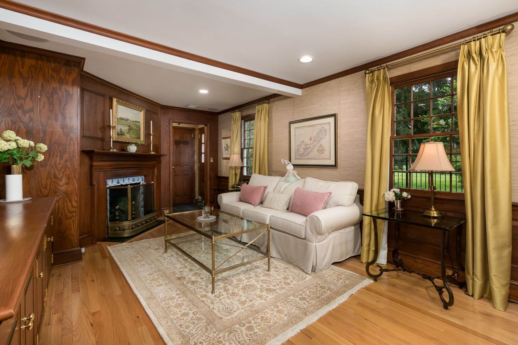 9. Single Family Homes for Sale at Pretty as a Picture, From the Elegant Entry to the Crystal Blue Pool 38 Pardoe Road, Princeton, New Jersey 08540 United States