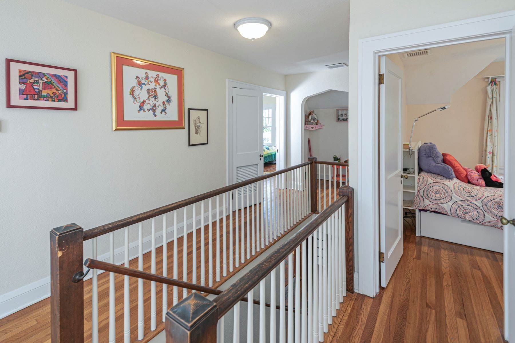 27. Single Family Homes for Sale at A Storybook Facade Belies a Spacious Interior 142 Moore Street, Princeton, New Jersey 08540 United States