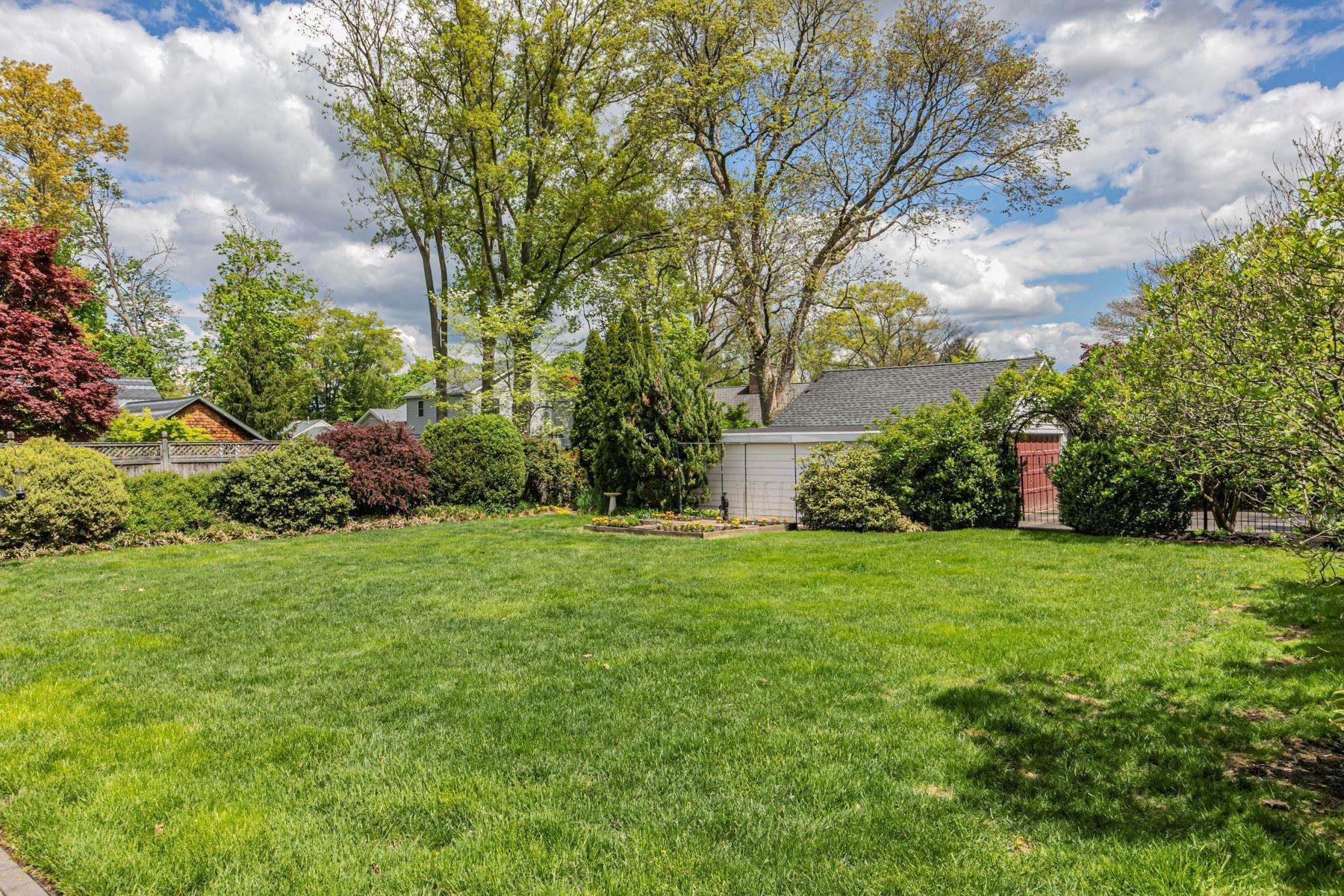 34. Single Family Homes for Sale at 19th Century Treasure with Glorious Grounds 523 South Main Street, Hightstown, New Jersey 08520 United States