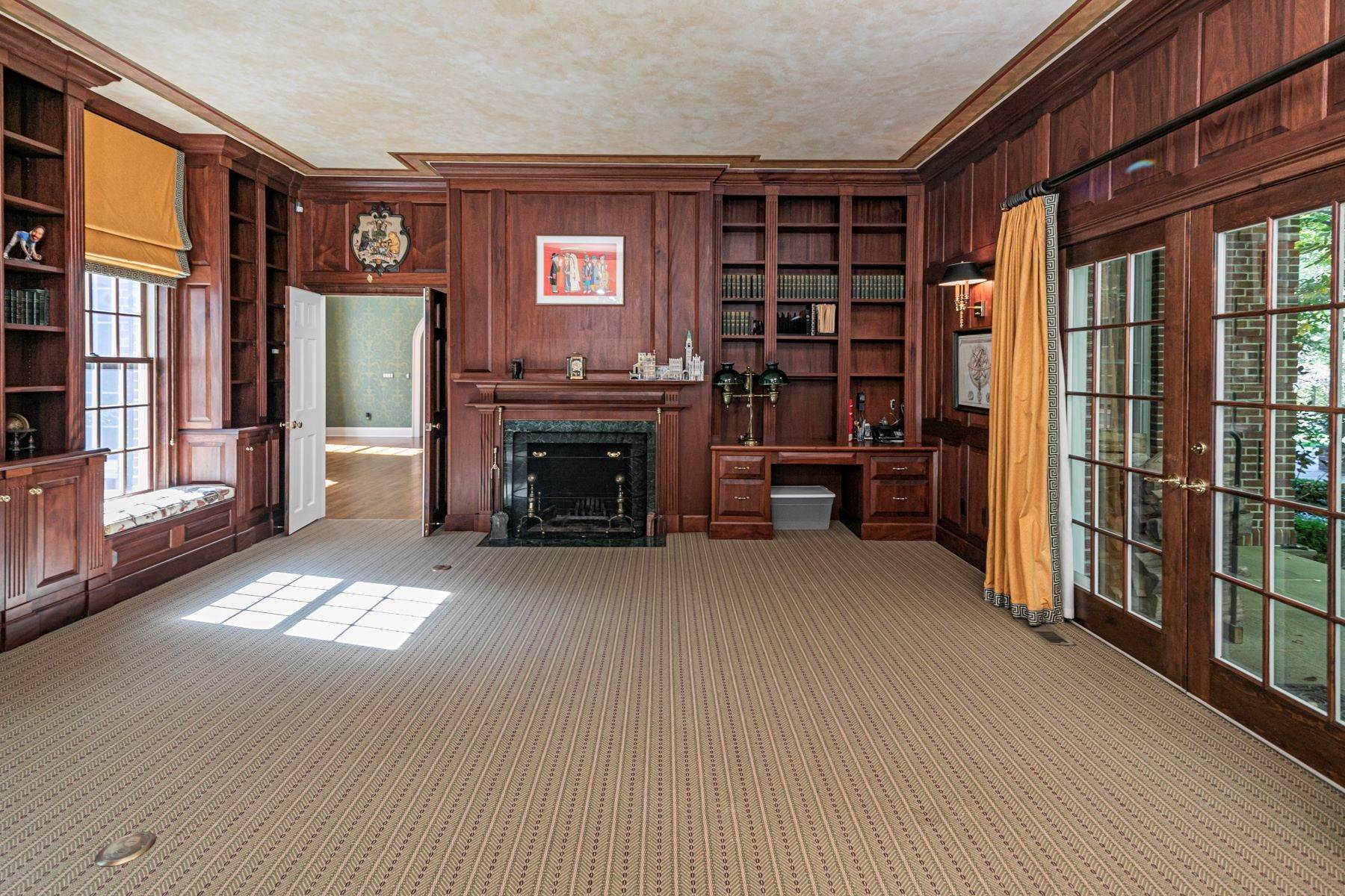 10. Single Family Homes for Sale at Modern Georgian on Glorious Grounds Just Moments from Town 155 Drakes Corner Road, Princeton, New Jersey 08540 United States