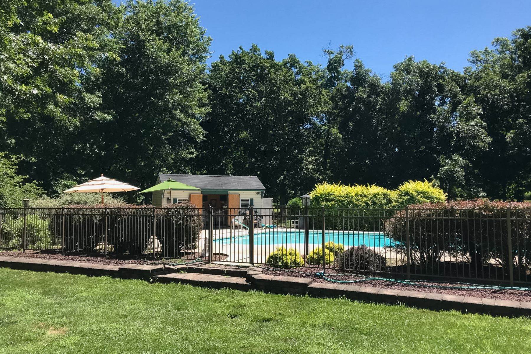 33. Single Family Homes for Sale at Totally Turnkey With A Refreshing Pool 73 Red Oak Way, Belle Mead, New Jersey 08502 United States