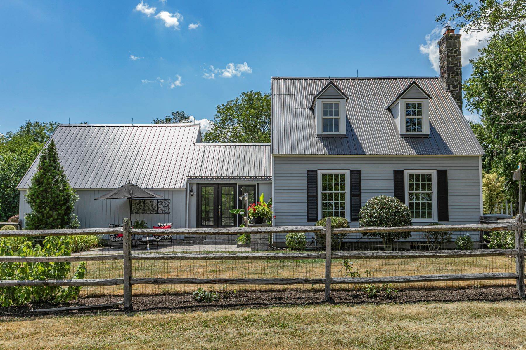 3. Single Family Homes for Sale at Classic Thompson Design Overlooking Coventry Farm 5 Coventry Farm Lane, Princeton, New Jersey 08540 United States