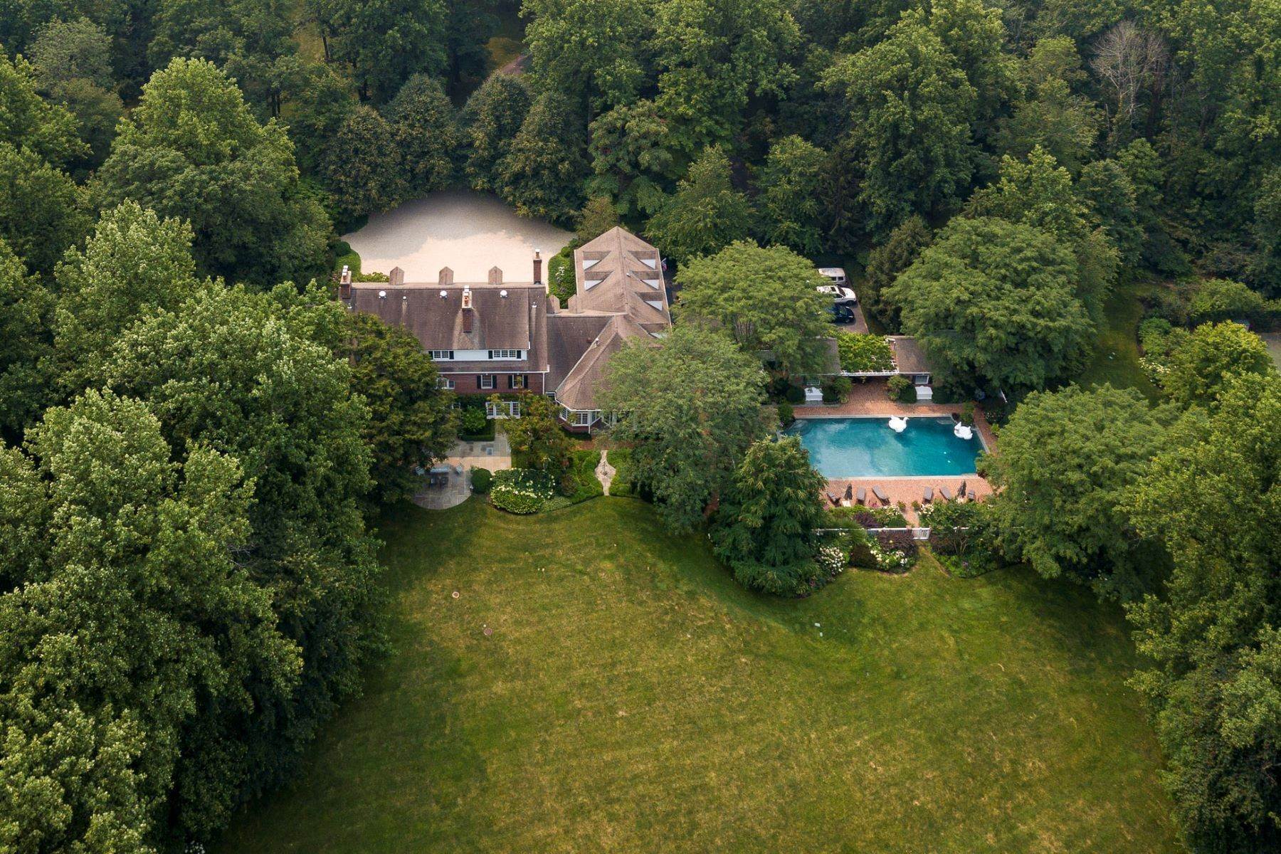 30. Single Family Homes للـ Sale في Architecturally Stunning and Truly Spectacular 155 Drakes Corner Road, Princeton, New Jersey 08540 United States