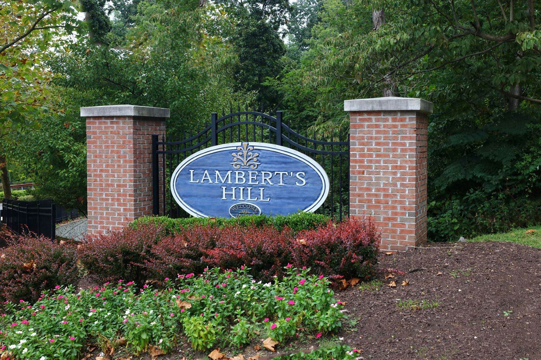 28. townhouses for Sale at Enviable End-Unit In Lambert’s Hill 622 Heath Court, Lambertville, New Jersey 08530 United States